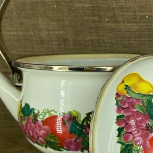 TABLETOPS UNLIMITED Kensington Garden Tea Pot Vitroceramic Kettle